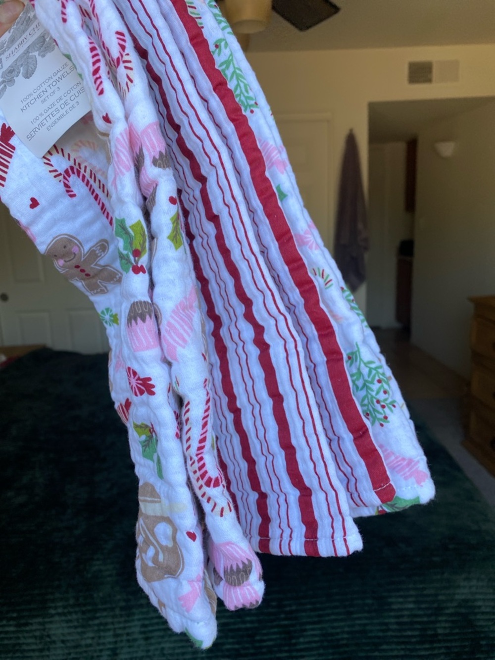🌼 NWT Shabby Chic Holiday Gingerbread & Candy Kitchen Towel Christmas Dish Towel - Picture 4 of 7